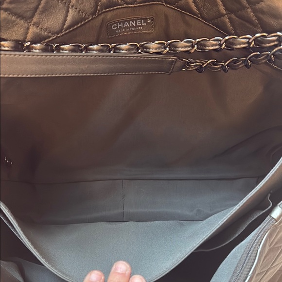 Chanel Silver Quilted Women's Bag - Picture 8 of 10